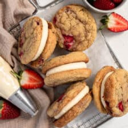 Strawberry Cheesecake Cookies