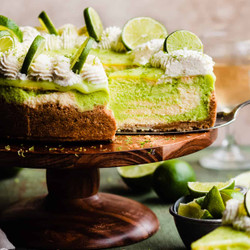 Key Lime Cheesecake With Lime Curd