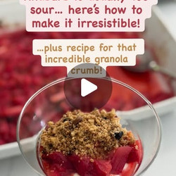 Simple Rhubarb Granola Crumb