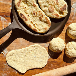 Simple &amp; Easy Homemade Naan