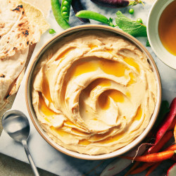 Easy Hummus With Canned Chickpeas