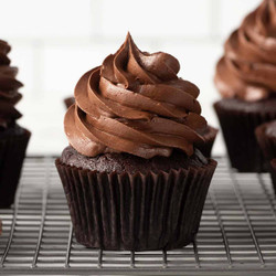 Ultra Moist Chocolate Cupcakes Recipe With Chocolate Frosting