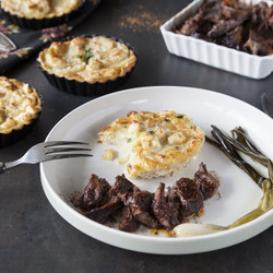 Stoofvlees Met Aardappelgratin En Gekonfijte Bosui