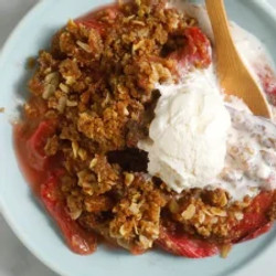 Rhubarb Crisp