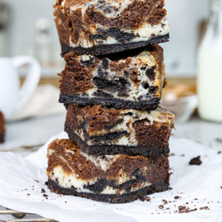 Oreo Cheesecake Brownies