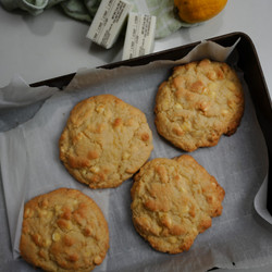 Levain Bakery Lemon Cookies