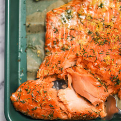 Flaky Oven-baked Salmon With Lemon And Dill