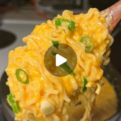 Ramen Mac And Cheese
