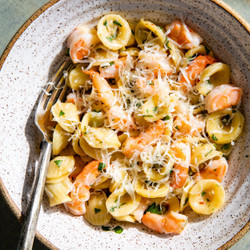 One-pot Shrimp Piccata Pasta easy one pot seafood pasta