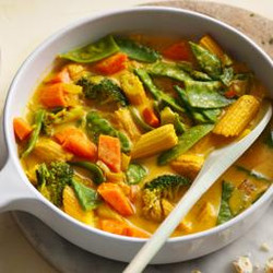 Easy Veggie Korma With Naan
