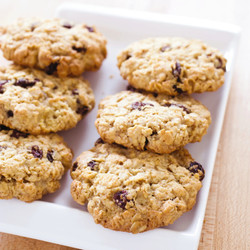Gluten-free Oatmeal-raisin Cookies