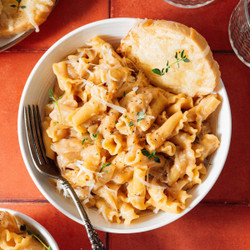 French Onion Pasta (vegetarian)