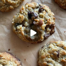 Brown Butter Banana Oat Chocolate Chip Cookies