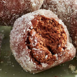 4-ingredient Chocolate Donuts