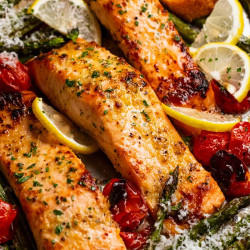 Lemon Garlic Salmon Tray Bake - Easy &amp; Healthy!