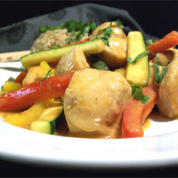 Kai Kang Dang (chicken Curry With Coconut Milk)