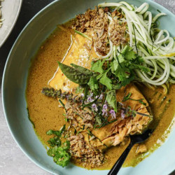 No-frills Saucy Salmon Curry With Turmeric And Coconut