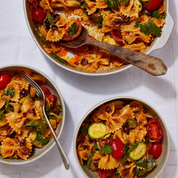 Creamy, Spicy Courgette And Tomato Pasta
