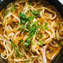 Hetty's Kimchi Udon Noodles