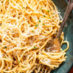 This 5-ingredient Midnight Pasta Is My Favorite Weeknight Dinner