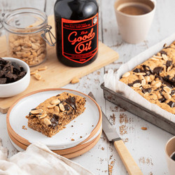Chewy Peanut Butter &amp; Chocolate Oatmeal Bars