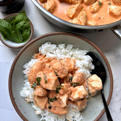 Creamy Thai Coconut Chicken Bowls (gluten-free)