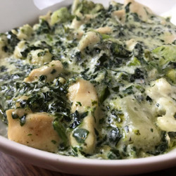 Creamy Cheesy Chicken &amp; Veggie Skillet