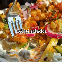 Knapperige Röstisalade Met Smashed Chili Komkommer