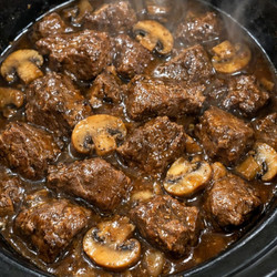 Slow Cooker 4-ingredient Mushroom Beef Tips