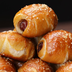 Pigs In A Pretzel Blanket