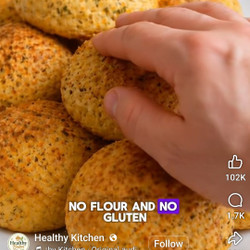 Low carb garlic rolls