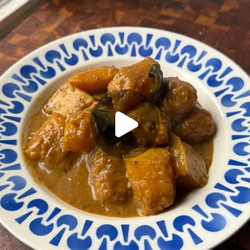 Sri Lankan Pumpkin Curry (kalu Pol Wattakka)