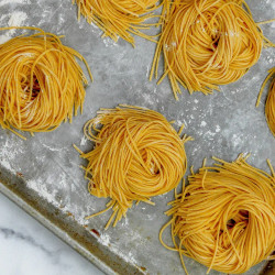Spaghetti mit Lorbeer und Zimt