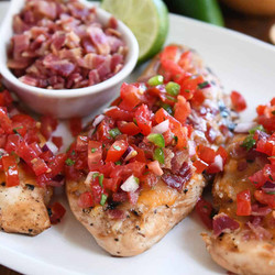 Monterey Chicken With Pico De Gallo {chili's Copycat}