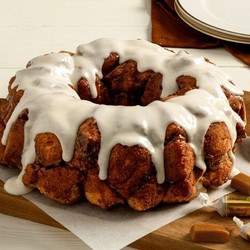 Caramel Apple Pull-apart Bread