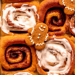 Christmas Cinnamon Rolls