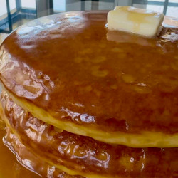 Golden Diner Pancakes