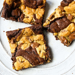 Brookie (chocolate Chip Cookie And Brownie Bar)