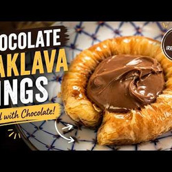 Chocolate Baklava Rings (crispy Phyllo Pastries With Chocolate Filling)