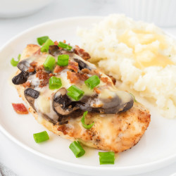 Copycat Texas Roadhouse Smothered Chicken