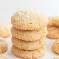4 Ingredient Coconut Cloud Cookies