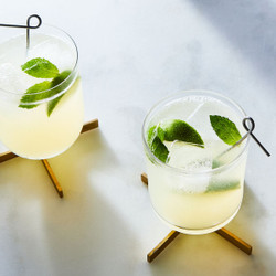 Gin Rickey (is It A Sin To Drink Gin Before Noon?)