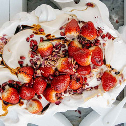Pavlova With Brown-sugar Labneh And Strawberries