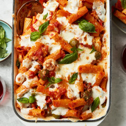 Baked Rigatoni With Red Peppers And Green Olives