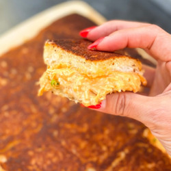 Buffalo Chicken Dip Grilled Cheese