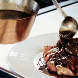 Shallot &amp; Red Wine Sauce