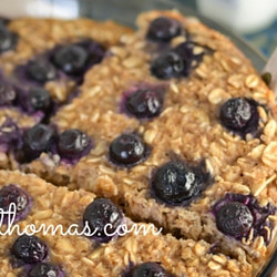 Blueberry Baked Oatmeal - Briana Thomas