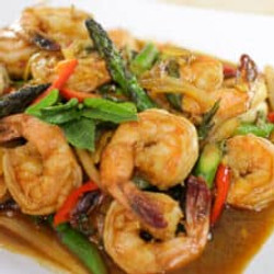 Shrimp &amp; Chili Paste Stir-Fry กุ้งผัดนำ้พริกเผา (goong Pad Nam Prik Pao)