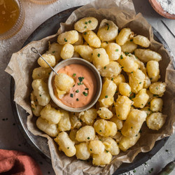 Tempura Fried Cheese Curds With Sriracha Mayo