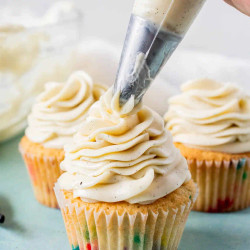 Whipped Vanilla Frosting